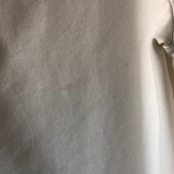 Simple White Sweater - Picture 4 of 4